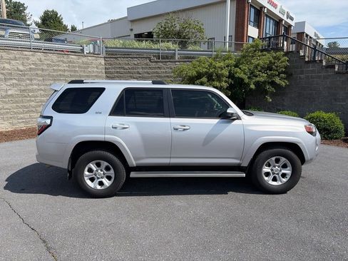 Used 2023 Toyota 4Runner SR5 RWD image 3