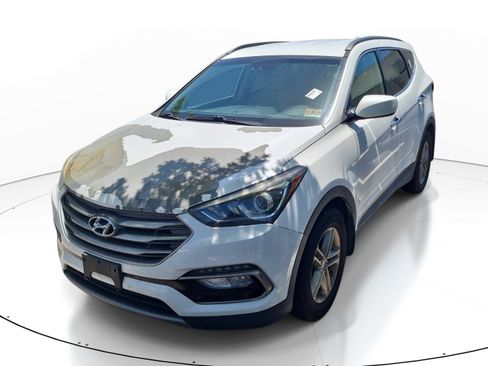 Used 2017 Hyundai Santa Fe Sport AWD/4WD image 2