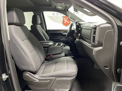 Used 2022 Chevrolet Silverado 1500 LT AWD/4WD image 22