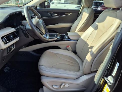 Certified 2022 Lincoln Nautilus Reserve w/ Monochromatic Package image 5