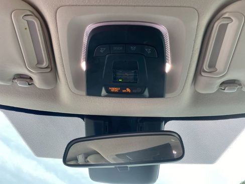 Used 2023 Toyota Corolla LE image 23