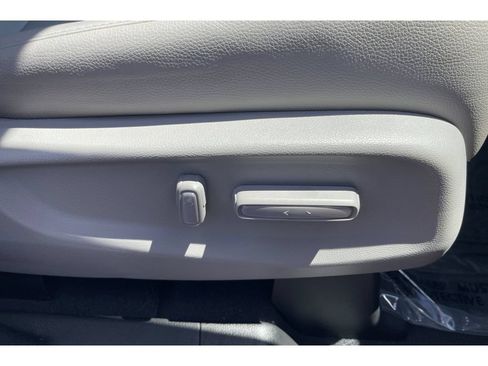 Used 2018 Honda Odyssey EX-L image 24