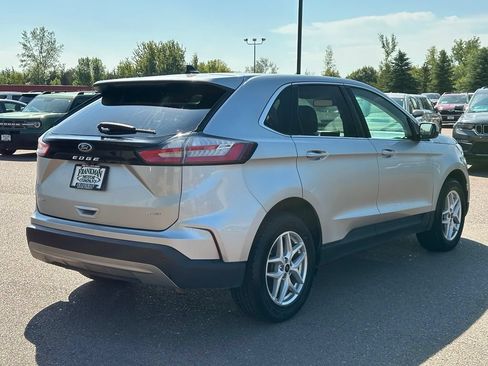 Used 2024 Ford Edge SEL AWD/4WD image 6