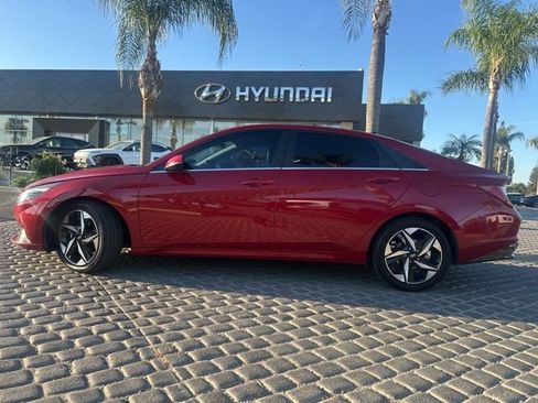 Used 2023 Hyundai Elantra Limited image 6