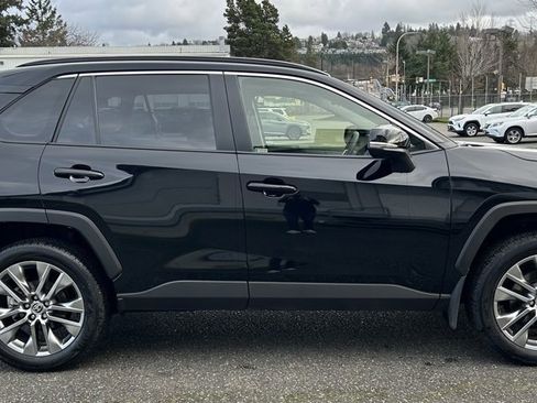 Certified 2025 Toyota RAV4 XLE Premium image 4