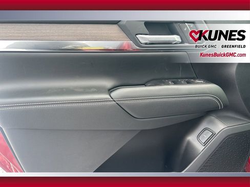 New 2026 GMC Terrain Denali w/ LPO, Floor Liner Package image 18