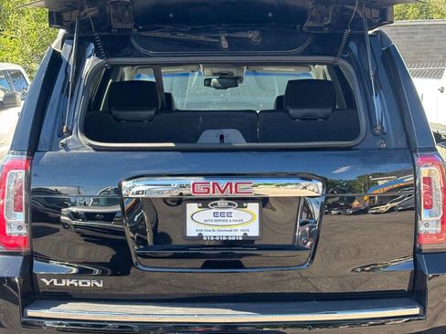 Used 2018 GMC Yukon Denali w/ Open Road Package AWD/4WD image 9