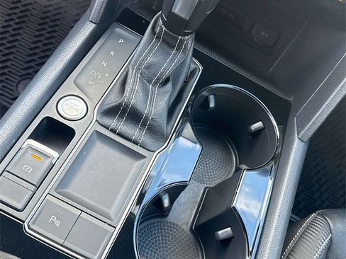 Used 2023 Volkswagen Atlas Cross Sport SE image 22