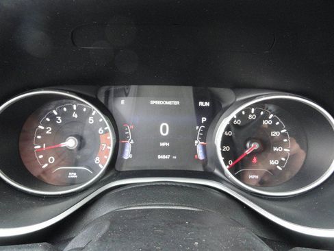 Used 2021 Jeep Compass Limited AWD/4WD image 19