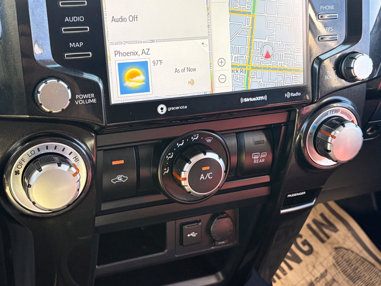 Used 2020 Toyota 4Runner Venture w/ Moonroof Package AWD/4WD image 8