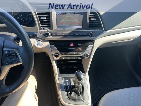 Used 2017 Hyundai Elantra SE w/ SE A/T Tech Package 03 image 12