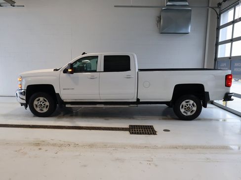 Used 2015 Chevrolet Silverado 2500 LT w/ LT Convenience Package image 7
