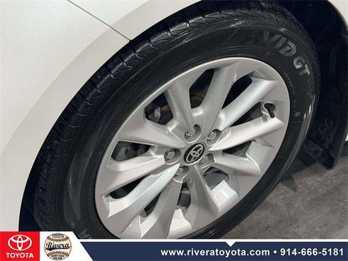 Certified 2022 Toyota Corolla LE image 10