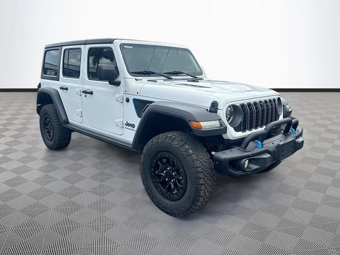 Used 2023 Jeep Wrangler Unlimited Rubicon 4xe AWD/4WD image 4