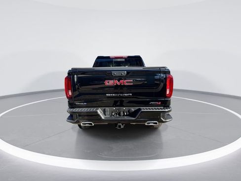 Used 2024 GMC Sierra 1500 AT4 w/ AT4 Premium Package AWD/4WD image 7