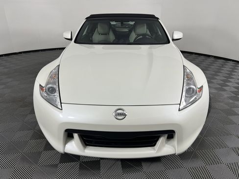 Used 2012 Nissan 370Z Touring w/ Sport Pkg image 7