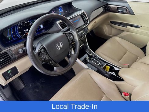 Used 2017 Honda Accord EX-L image 11