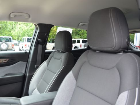 Used 2025 Chevrolet TrailBlazer LT AWD/4WD image 27