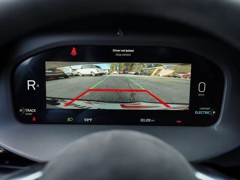 Used 2023 McLaren Artura image 29