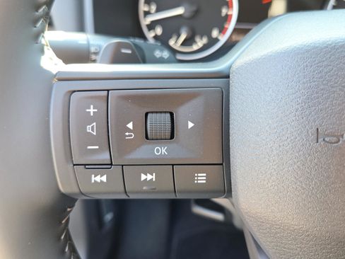 New 2026 Nissan Rogue SV FWD image 25