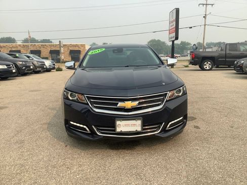Used 2015 Chevrolet Impala LTZ FWD image 3