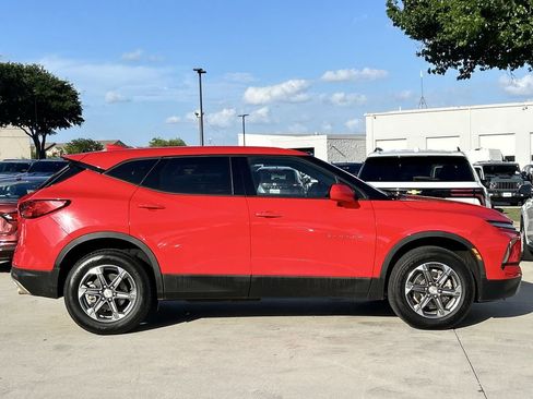 Used 2023 Chevrolet Blazer LT FWD image 3