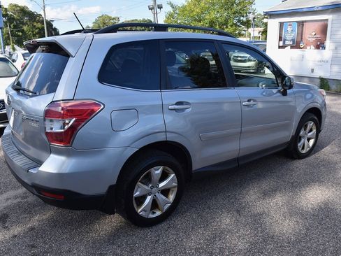 Used 2014 Subaru Forester 2.5i Touring AWD/4WD image 7
