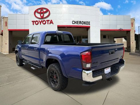 Used 2022 Toyota Tacoma SR5 AWD/4WD image 7