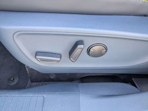 New 2026 Ford Maverick Lobo AWD/4WD image 44