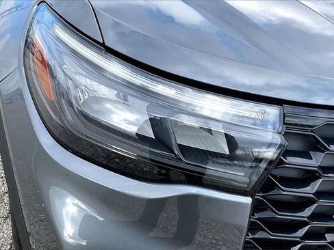 Used 2025 Ford Explorer ST-Line w/ ST-Line Street Pack image 29