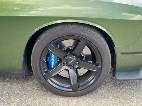 Used 2022 Dodge Challenger SRT Hellcat RWD image 12