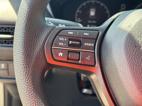 Certified 2025 Honda HR-V LX image 28