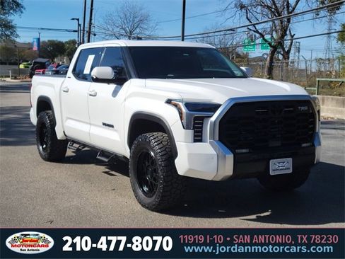 Used 2022 Toyota Tundra Limited image 7