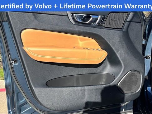 Used 2022 Volvo XC60 B5 Inscription w/ Protection Package Premier image 23