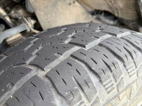 Used 2017 Toyota Tacoma TRD Sport w/ Tow Package image 10