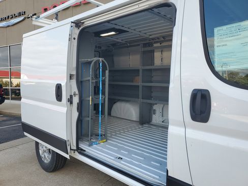Used 2025 RAM ProMaster 2500 w/ Quick Order Package 22G SLT image 21
