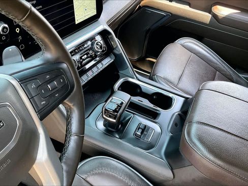 Used 2023 GMC Sierra 1500 Denali w/ Denali Reserve Package AWD/4WD image 16