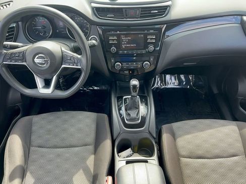 Used 2017 Nissan Rogue Sport SV image 14