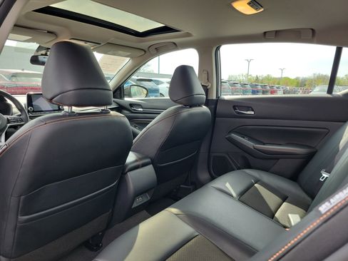 Certified 2021 Nissan Altima 2.5 SR w/ SR Premium Package FWD image 14