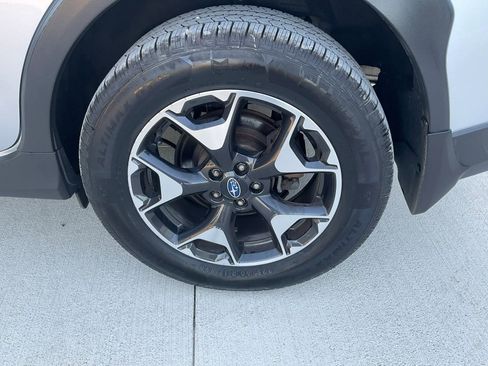 Used 2020 Subaru Crosstrek 2.0i Premium w/ Moonroof Package 2 image 32