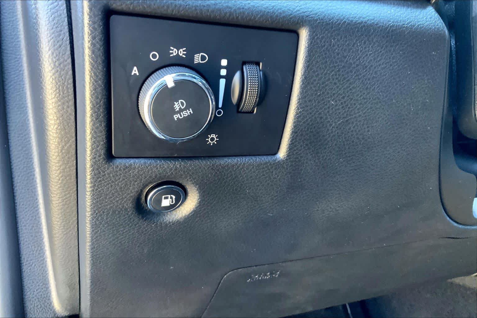 Used 2020 Jeep Grand Cherokee Limited X AWD/4WD image 35
