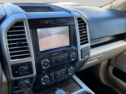 Used 2016 Ford F150 Lariat RWD image 29