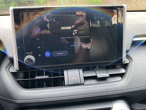 Certified 2025 Toyota RAV4 LE AWD/4WD image 17