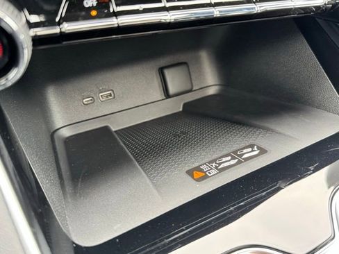 New 2026 Chevrolet Traverse Z71 w/ Driver Confidence Package AWD/4WD image 16