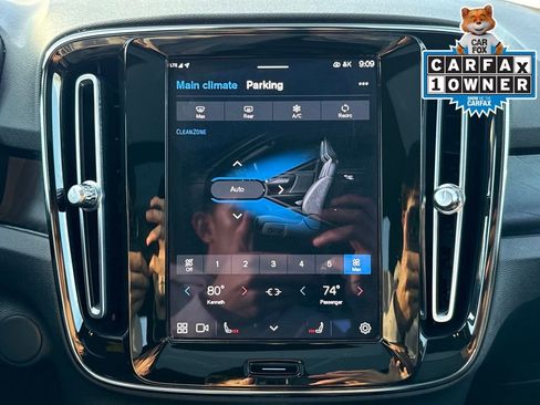Used 2023 Volvo XC40 Recharge Plus image 20