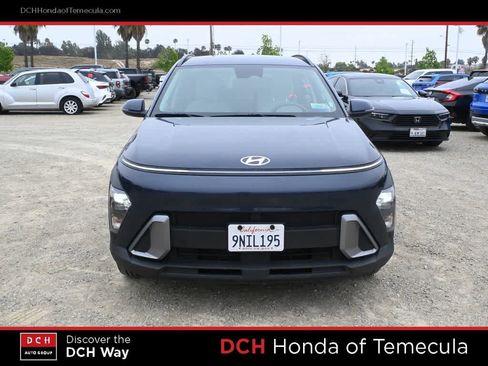 Used 2024 Hyundai Kona SEL FWD image 2