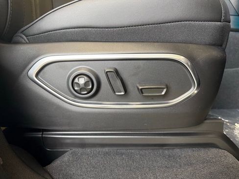 New 2026 Jeep Grand Wagoneer Limited AWD/4WD image 15