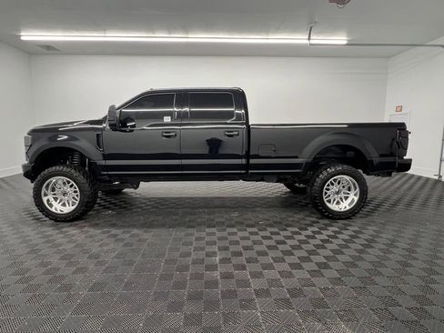 Used 2021 Ford F350 Platinum image 2