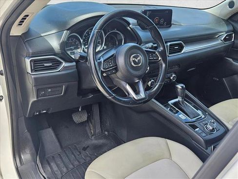 Used 2017 MAZDA CX-5 Touring w/ Preferred Equipment Package FWD image 9