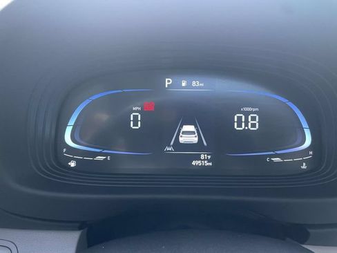 Used 2024 Hyundai Venue SEL FWD image 21